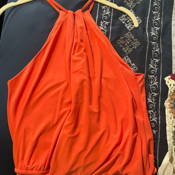 Express Halter top - Picture 6 of 6